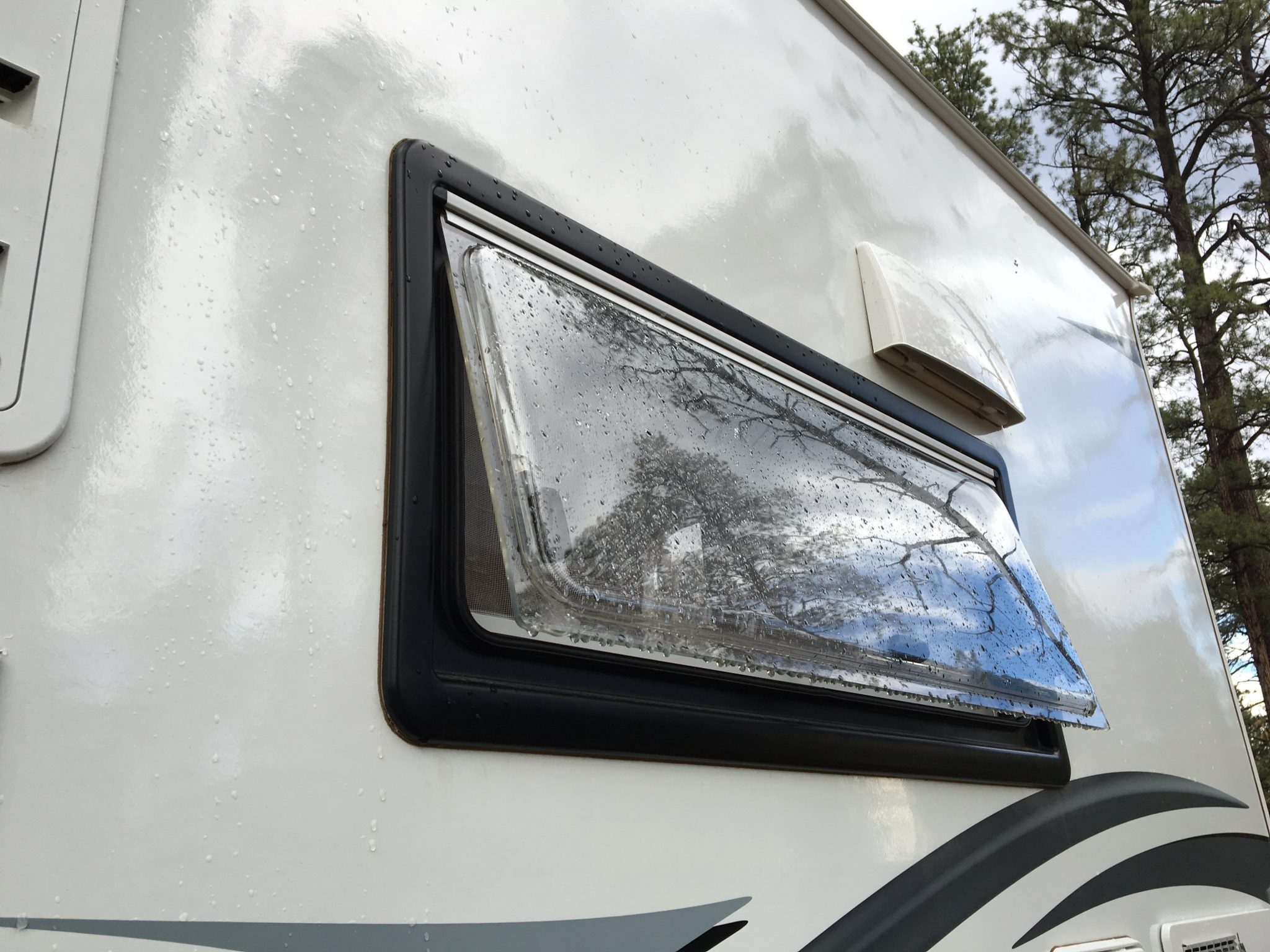 Best RV Windows For Different RVs 2023 RV Plant